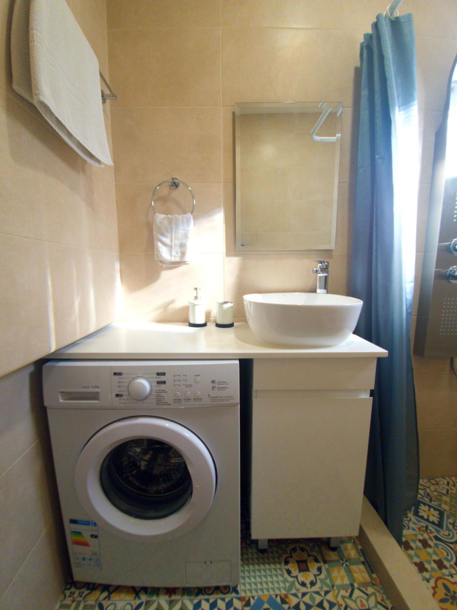 Seaside Rustic Flat In Harbour Tourist Area * Pafos