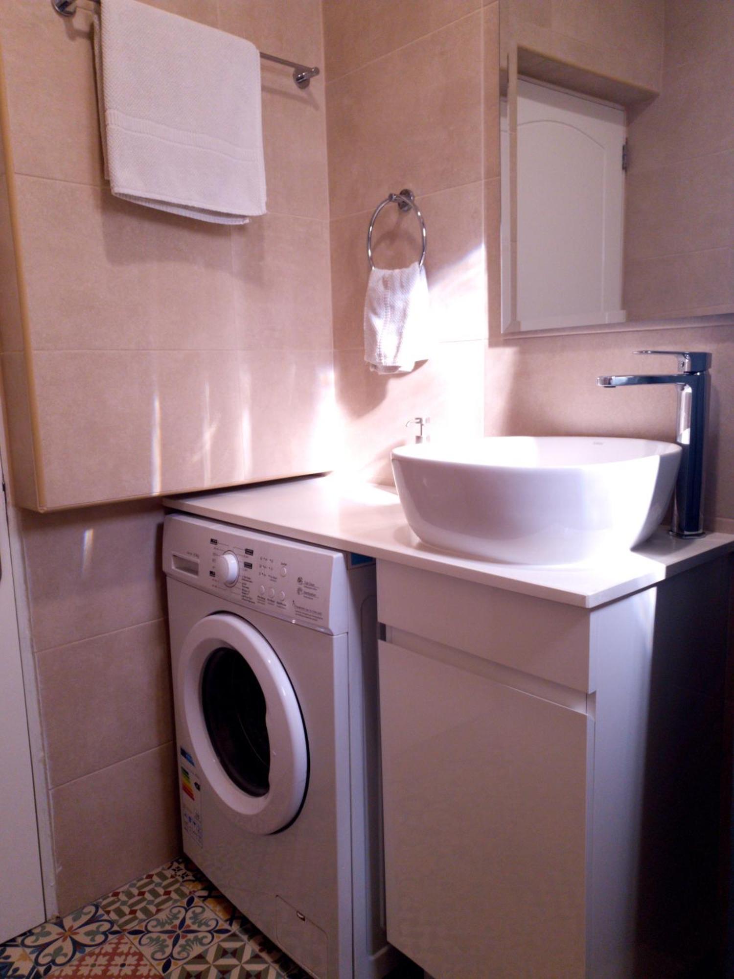 Seaside Rustic Flat In Harbour Tourist Area * Pafos